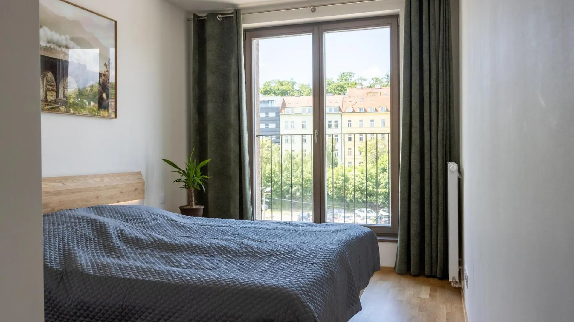 New Apartment, Close Prague Center, Free Parking Apartament